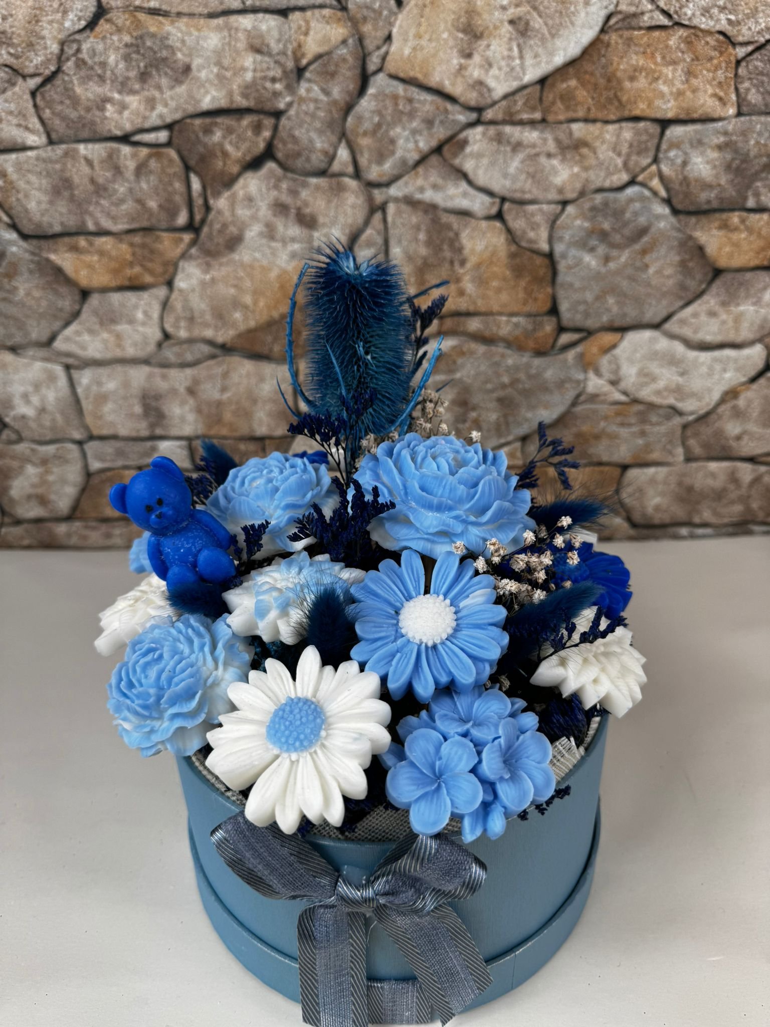 Composição Floral "Céu Infinito"